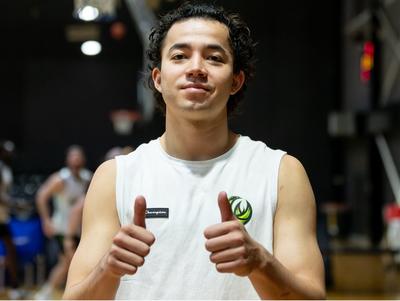 ESPN施罗德交易评级：黄蜂未获选秀权B- 骑士清理出680万空间B
